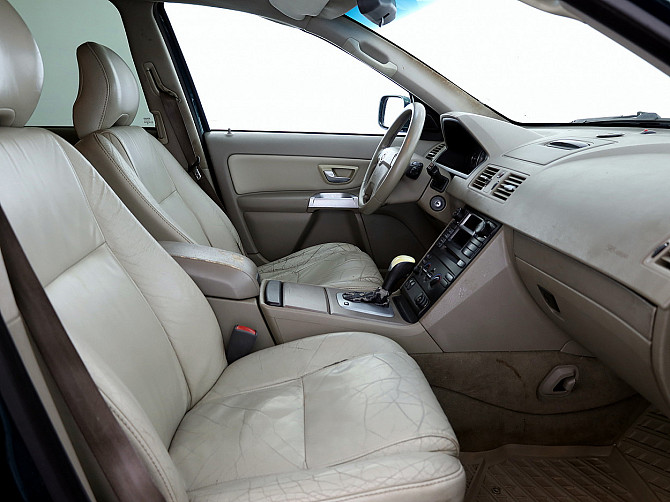 Volvo XC90 Summum ATM 2.4 D5 120kW Таллин - изображение 6