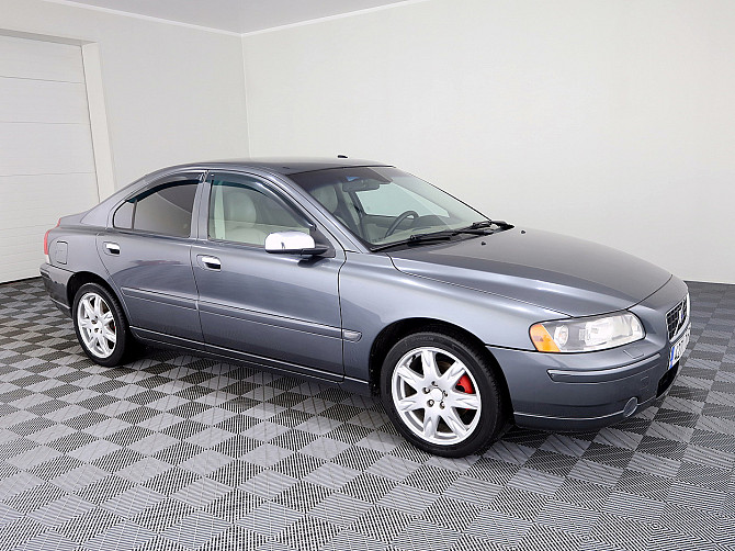 Volvo S60 Summum Facelift ATM 2.4 D5 120kW Tallina - foto 1