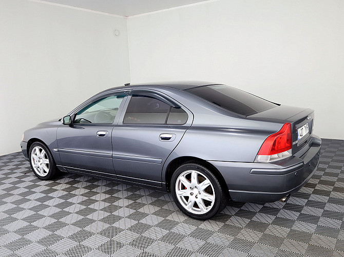 Volvo S60 Summum Facelift ATM 2.4 D5 120kW Tallina - foto 4