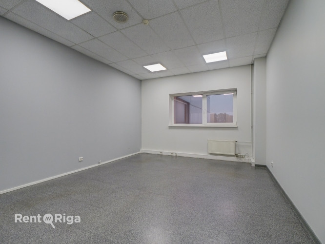 Biroja telpas Imantā.  - Piemērotas deju studijai vai birojam. - Telpas renovētā ēkā Imantā Rīga - foto 8