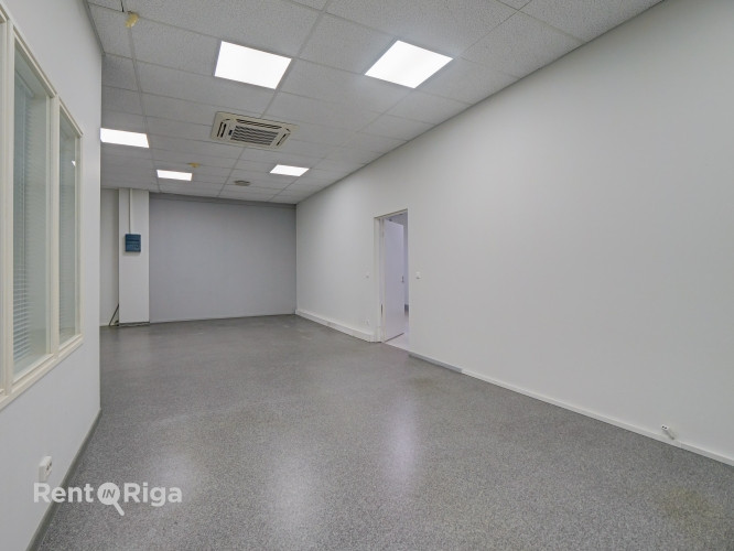 Biroja telpas Imantā.  - Piemērotas deju studijai vai birojam. - Telpas renovētā ēkā Imantā Rīga - foto 7