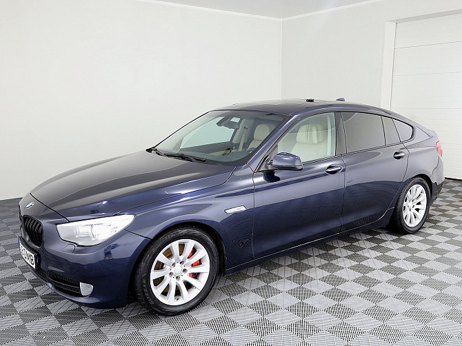 BMW 550 M-Pakett 4.4 300kW Tallina - foto 2