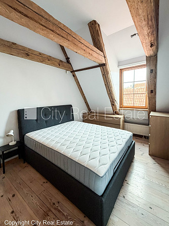 Fasādes māja, ieeja no ielas, mansards, viena istaba izolēta, studio tipa, virtuve apvienota ar Rīga - foto 12