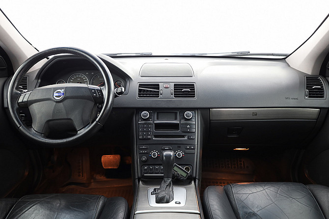 Volvo XC90 Summum Facelift ATM 2.4 D5 136kW Tallina - foto 5