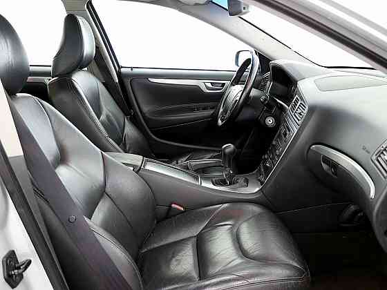Volvo V70 Summum Facelift 2.4 D5 93kW Tallina