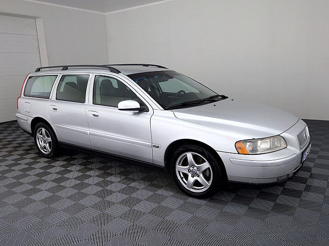Volvo V70 Summum Facelift 2.4 D5 93kW Таллин - изображение 1