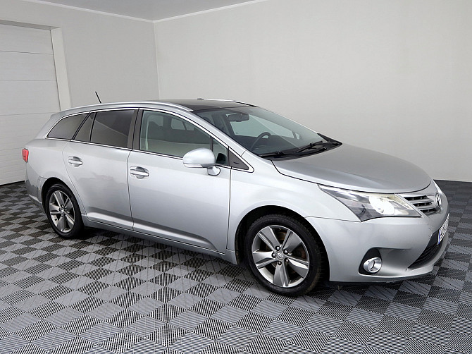 Toyota Avensis Luxury Facelift ATM 2.2 D-CAT 110kW Tallina - foto 1