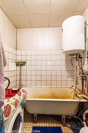 Labiekārtota apzaļumota teritorija, vieta automašīnai, ieeja no pagalma, pagalmā bērnu Cēsis un novads - foto 14