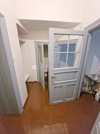 Zeme īpašumā, fasādes māja, slēgts pagalms, ieeja no ielas un pagalma, beletāža, kāpņu Rīga - foto 6