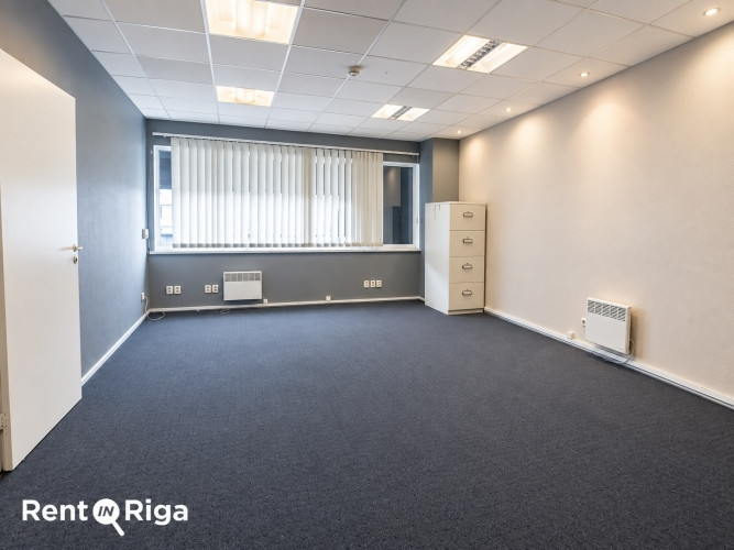 Iznomā biroja telpu Purvciemā, Dzelzavas ielā  37 m, ar virtuvi  Telpa piemērota nelielam Rīga - foto 2
