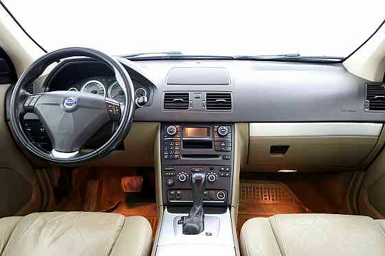 Volvo XC90 Summum Facelift ATM 2.4 D5 120kW Tallina
