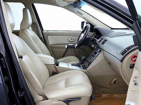 Volvo XC90 Summum Facelift ATM 2.4 D5 120kW Tallina