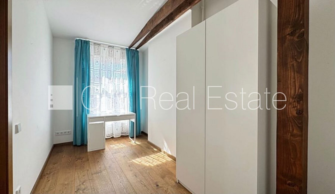 Fasādes māja, ir lifts, kāpņu telpa pēc kapitālā remonta, terase 13 m2, logi vērsti mājas Rīga - foto 9