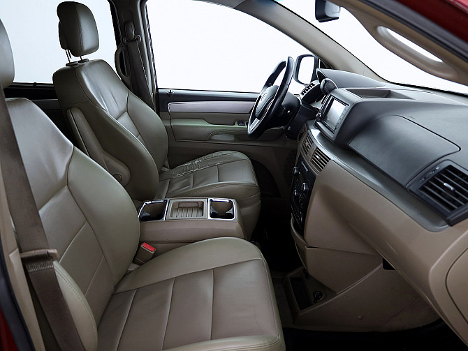 Volkswagen Routan Luxury ATM 3.6 211kW Tallina - foto 6