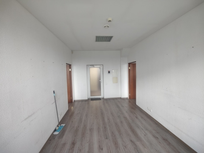 Iznomā biroja telpas Skanstē.  Pieejamas 3 telpas. Katra 17 kvm, vidējā telpa caurstaigājama.  Iespē Рига - изображение 4