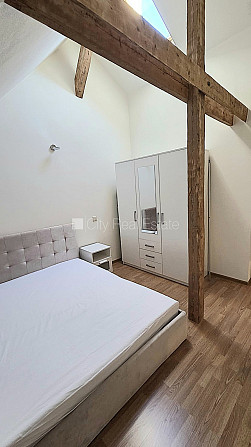 Fasādes māja, slēgts pagalms, mansards, kāpņu telpa pēc kosmētiskā remonta, istabas Rīga - foto 3