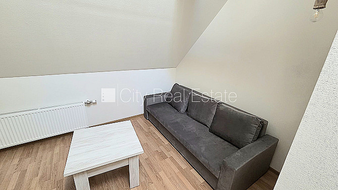 Fasādes māja, slēgts pagalms, mansards, kāpņu telpa pēc kosmētiskā remonta, istabas Rīga - foto 7