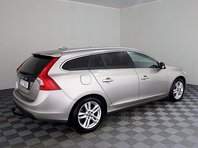 Volvo V60 Summum ATM 1.6 D4 84kW Tallina - foto 3