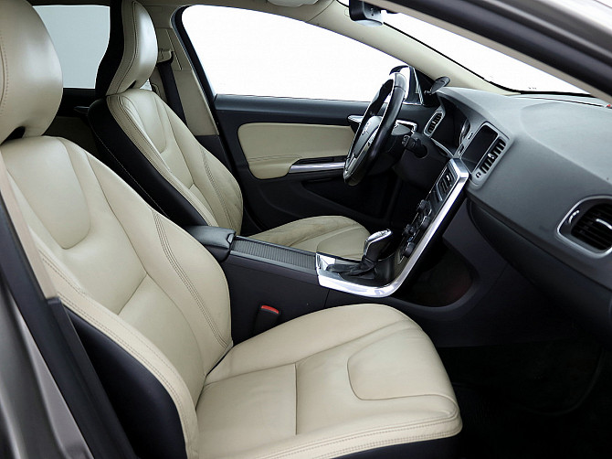 Volvo V60 Summum ATM 1.6 D4 84kW Tallina - foto 6