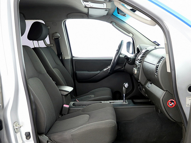 Nissan Navara Comfort 4x4 ATM 2.5 dCi 126kW Tallina - foto 6