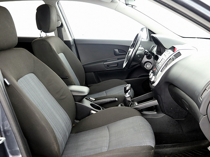 Kia Ceed Facelift 1.6 92kW Tallina - foto 6