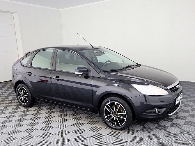 Ford Focus Ghia Facelift 1.6 74kW Tallina - foto 1