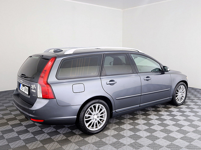Volvo V50 Summum Facelift ATM 2.0 D4 100kW Tallina - foto 3