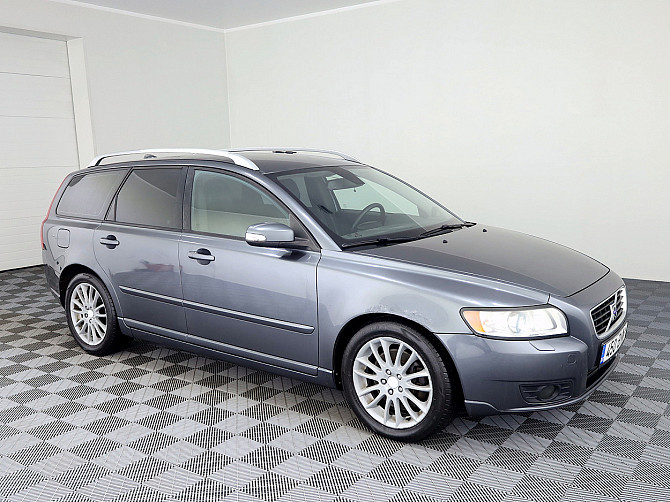 Volvo V50 Summum Facelift ATM 2.0 D4 100kW Tallina - foto 1