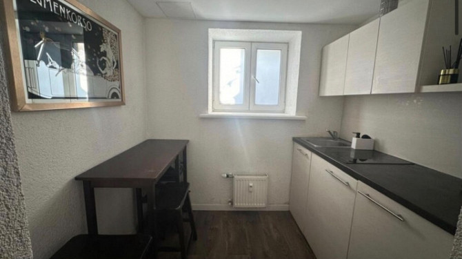 Ilgtermiņa īrei tiek piedāvāts plašs 2 istabu dzīvoklis Rīgas centrā  Plānojums: * plaša viesistaba; Рига - изображение 6