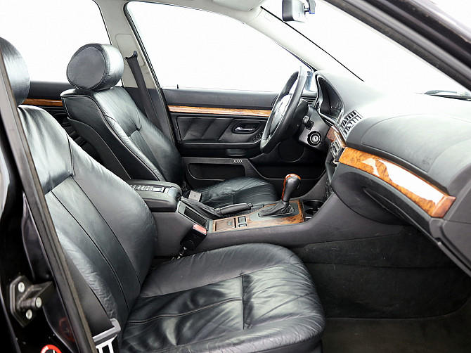 BMW 523 M-Pakett ATM 2.5 125kW Tallina - foto 6