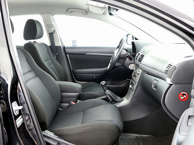 Toyota Avensis Linea Sol Facelift 1.6 81kW Tallina - foto 6