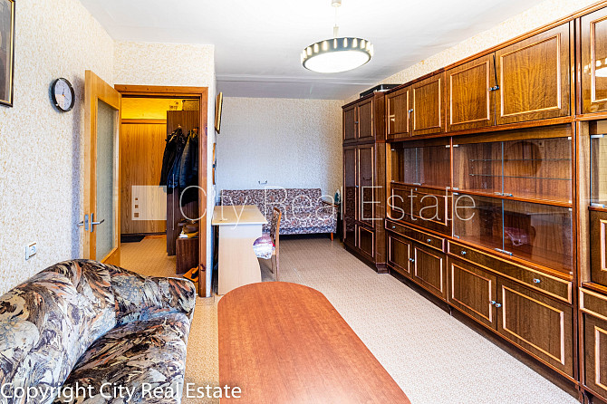 Fasādes māja, paneļu māja, vieta automašīnai, ieeja no ielas, kāpņu telpa pēc kosmētiskā Rīga - foto 3