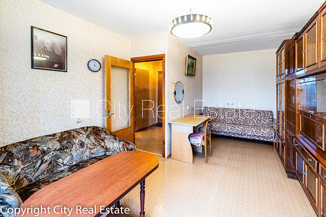 Fasādes māja, paneļu māja, vieta automašīnai, ieeja no ielas, kāpņu telpa pēc kosmētiskā Rīga - foto 4