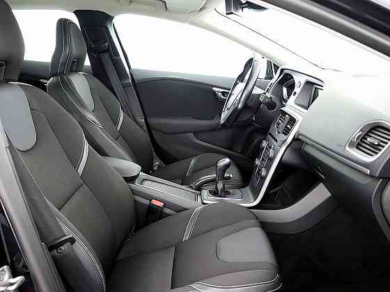 Volvo V40 Summum 2.0 D4 140kW Таллин