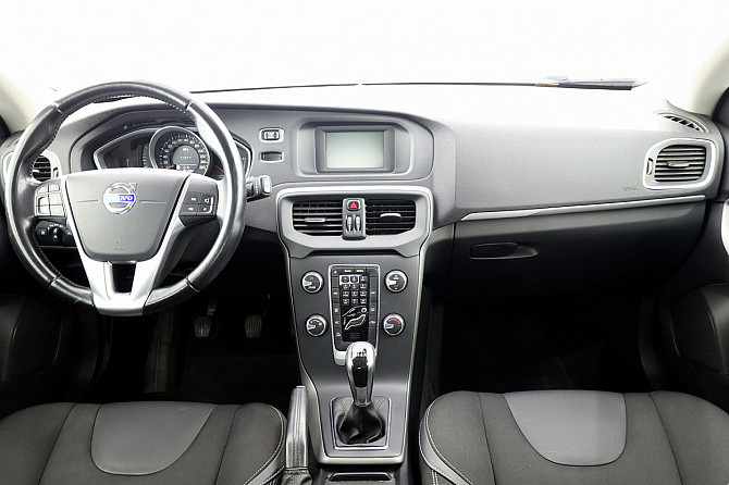 Volvo V40 Summum 2.0 D4 140kW Таллин - изображение 5