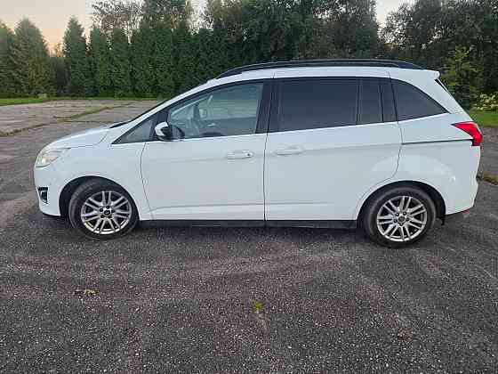 Grand C-Max Pagājušajā gadā tika uzstādīta jauna oriģinālā turbīna. Jauns akumulators. Daugavpils