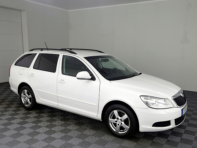 Skoda Octavia Comfortline Facelift ATM 1.6 TDI 77kW Tallina - foto 1