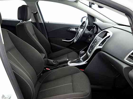 Opel Astra Sports Tourer ATM 1.4 103kW Таллин