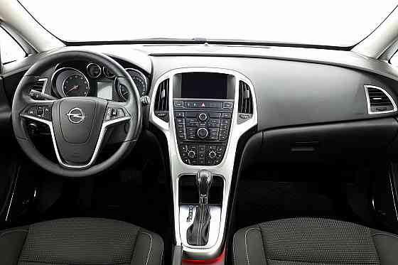 Opel Astra Sports Tourer ATM 1.4 103kW Таллин