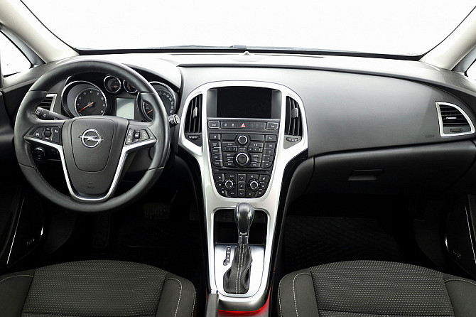 Opel Astra Sports Tourer ATM 1.4 103kW Таллин - изображение 5