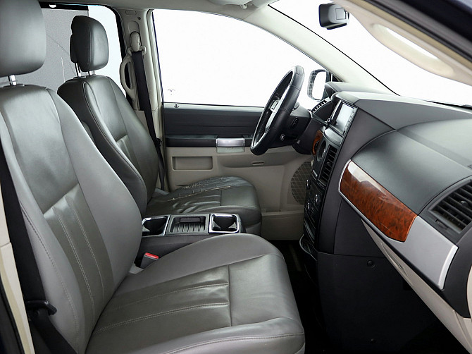 Chrysler Grand Voyager Stow N Go 2.8 CRDi 120kW Таллин - изображение 6