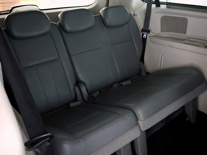 Chrysler Grand Voyager Stow N Go 2.8 CRDi 120kW Таллин - изображение 8