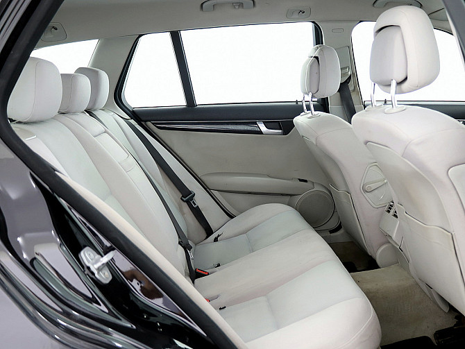Mercedes-Benz C 200 Elegance ATM 2.1 CDI 100kW Таллин - изображение 7