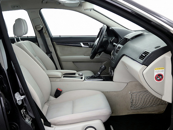 Mercedes-Benz C 200 Elegance ATM 2.1 CDI 100kW Таллин - изображение 6
