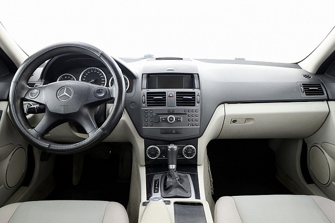 Mercedes-Benz C 200 Elegance ATM 2.1 CDI 100kW Таллин - изображение 5