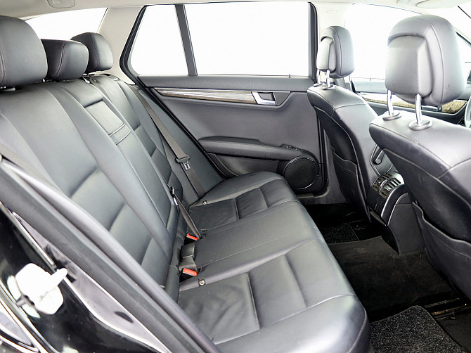 Mercedes-Benz C 250 Avantgarde ATM 2.1 CDI 150kW Таллин - изображение 7
