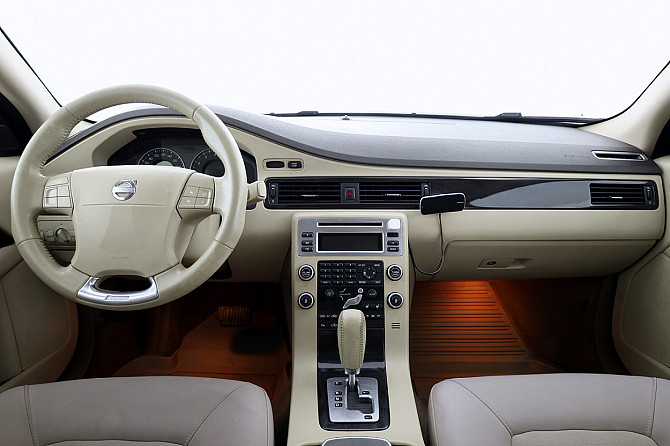 Volvo S80 R-Design ATM 2.5 147kW Таллин - изображение 5
