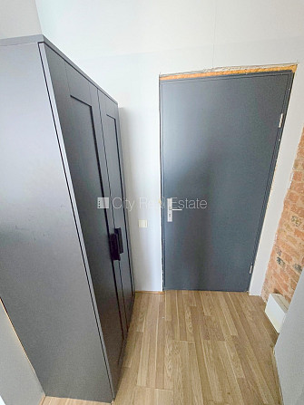 Fasādes māja, renovēta māja, slēgts pagalms, ieeja no ielas un pagalma, kāpņu telpa pēc Rīga - foto 13