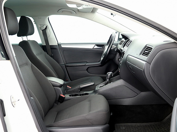 Volkswagen Jetta Comfortline Facelift ATM 1.4 92kW Таллин - изображение 6