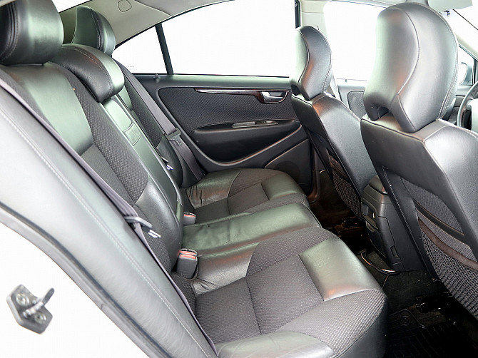Volvo S60 Summum ATM 2.4 D5 120kW Таллин - изображение 7